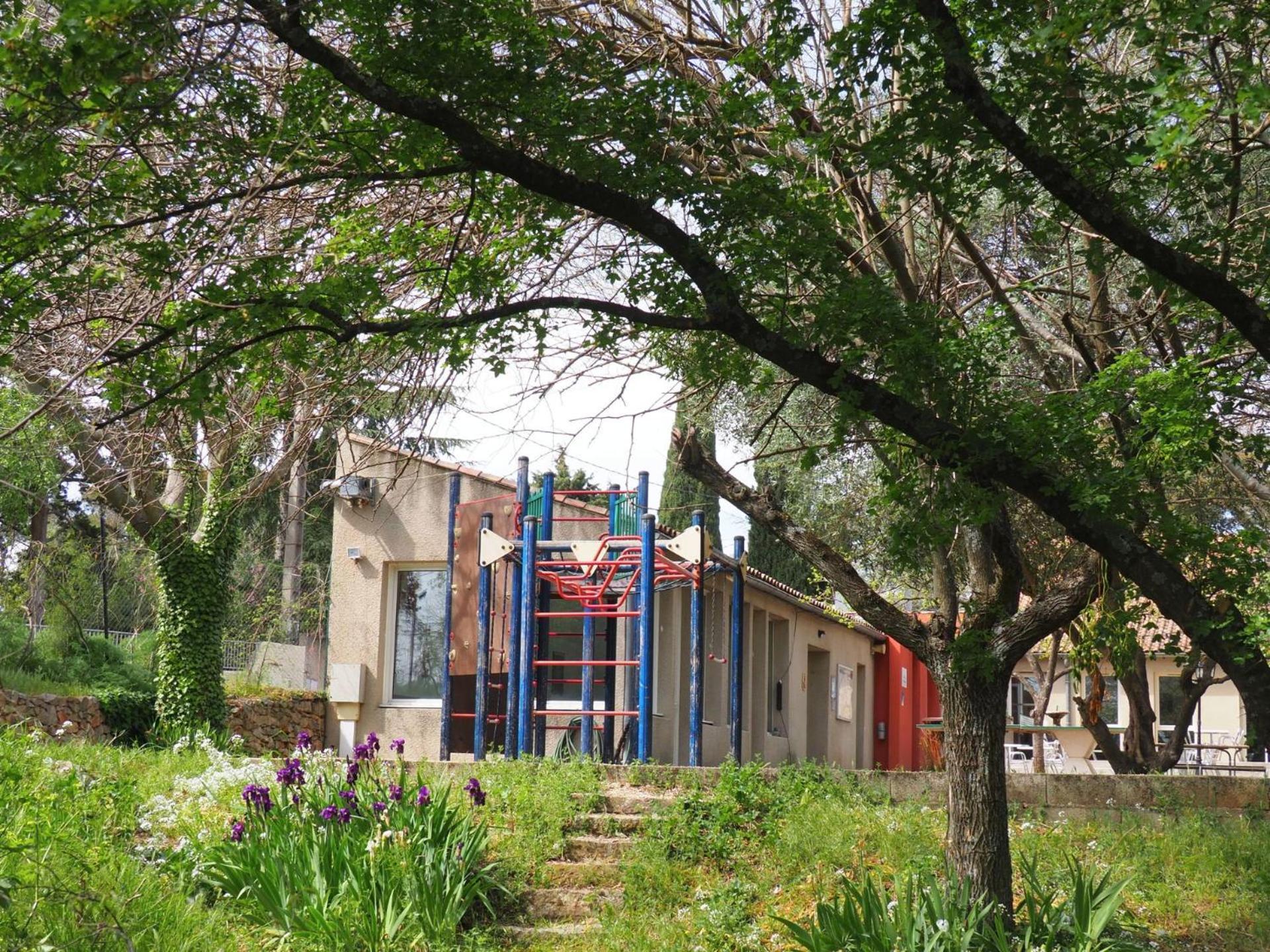 Auberge de Jeunesse HI Nîmes Exterior foto